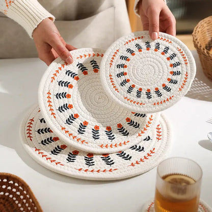 Simple and Elegant Linen Placemat, Heat-Resistant and Washable